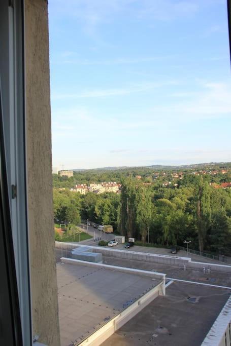 Uroczy, Jasny Apartament Oraz Bezplatny Parking! Leilighet Krasków Eksteriør bilde